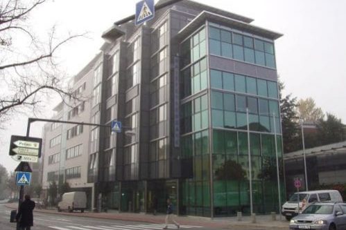 05053 aussen 500 499x333 - Neue Zentrale der VR Bank Rosenheim-Chiemsee eG